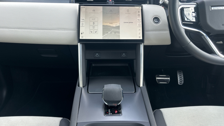 Land Rover Discovery Sport 2.0 D200 Dynamic SE 5dr Auto [7 Seat] Diesel Station Wagon